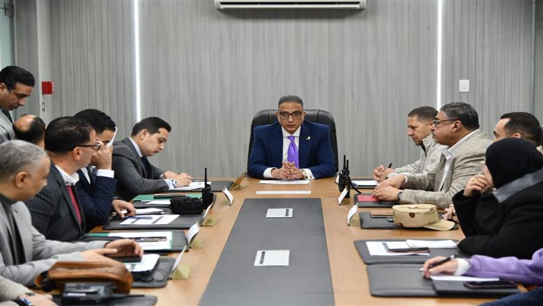محافظ الفيوم يتابع فتح وانتظام لجان جولة الإعادة لانتخابات مجلس النواب