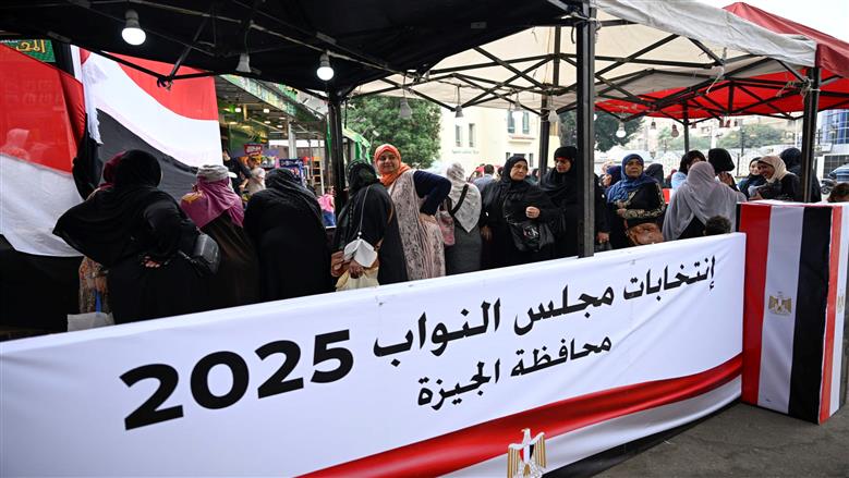 «الائتلاف المصري»: الإعادة تشتعل في 19 دائرة.. وإقبال ملحوظ على التصويت بالصعيد
