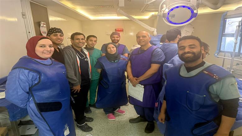 «الصحة»: خبير دولي يجري 4 قساطر قلبية معقدة بمستشفى الشيخ زايد التخصصي «مجانًا» 
