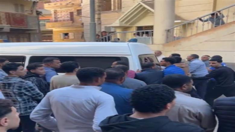 تشيع جثمان ابن شقيقة شيخ الأزهر في قرية الزوايدة بقنا