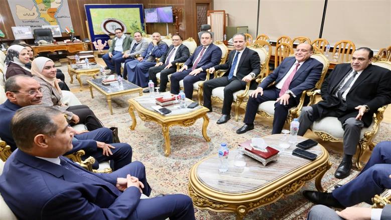 محافظ المنوفية رفقة النواب