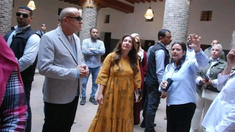 السفيرة الأمريكية بمحافظة الأقصر..