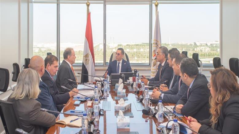 وزير الاستثمار والتجارة الخارجية