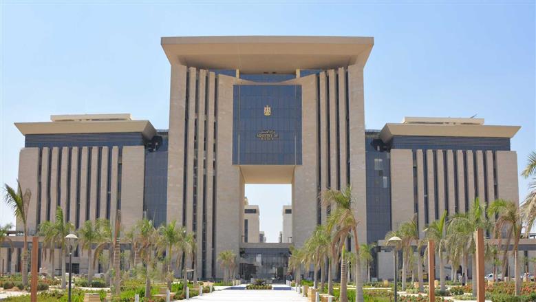 «العدل» تجدد ندب نائب رئيس محكمة النقض ورئيس محكمة جنوب القاهرة الابتدائية لمدة عام