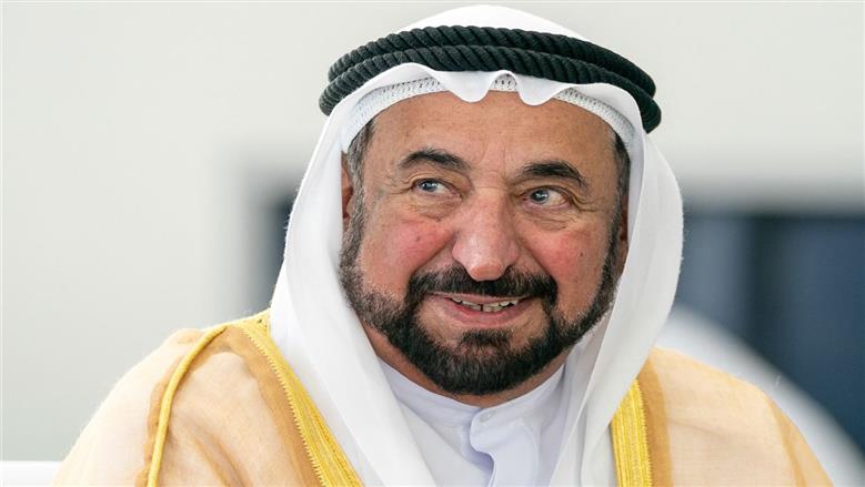 منح حاكم الشارقة وسام الاستحقاق الثقافي العربي
