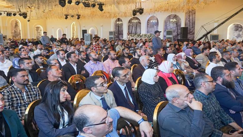 قطاع المال والأعمال