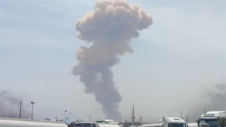 إيران
