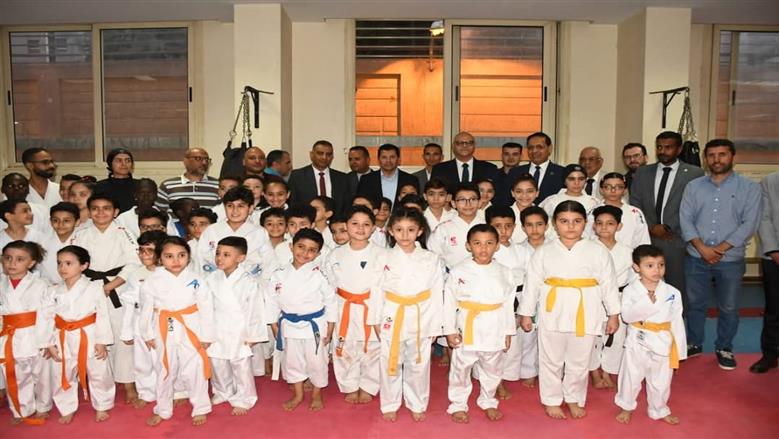 جولة وزير الشباب والرياضة بالقليوبية