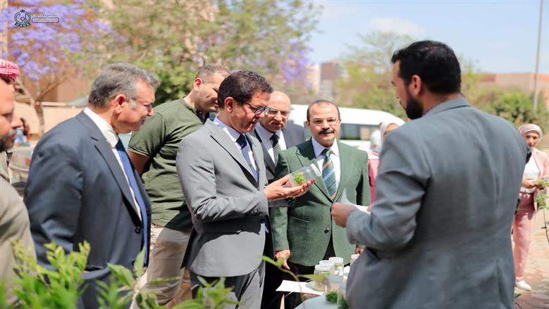 معرض زهور  جامعة بنها 