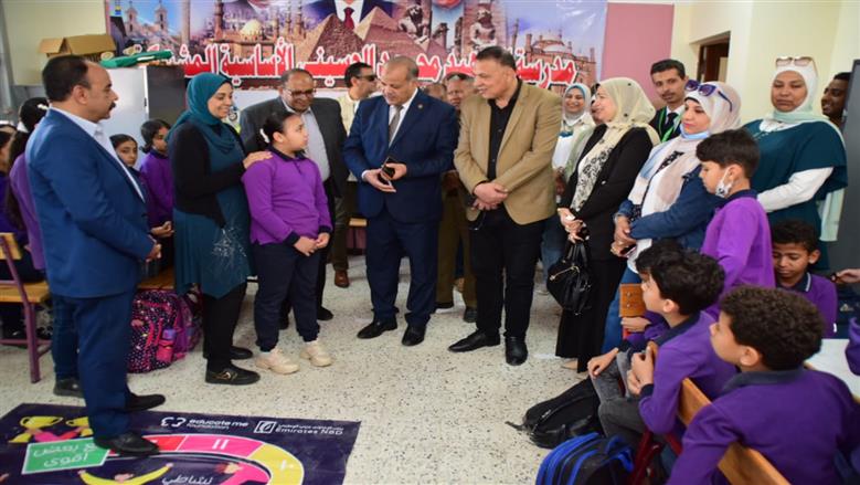  مدير «تعليم بورسعيد» يتابع تطبيق تدريب  «أساسيات التدريس» في مدرسة الشهيد الحسيني
