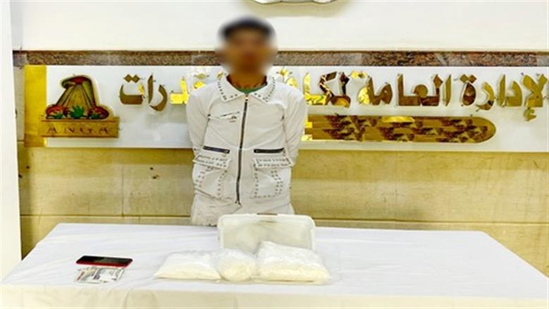 ضبط عناصر إجرامية شديدة الخطورة من تجار المخدرات بالسويس ودمياط ومصرع متهم خلال مواجهة مع الشرطة