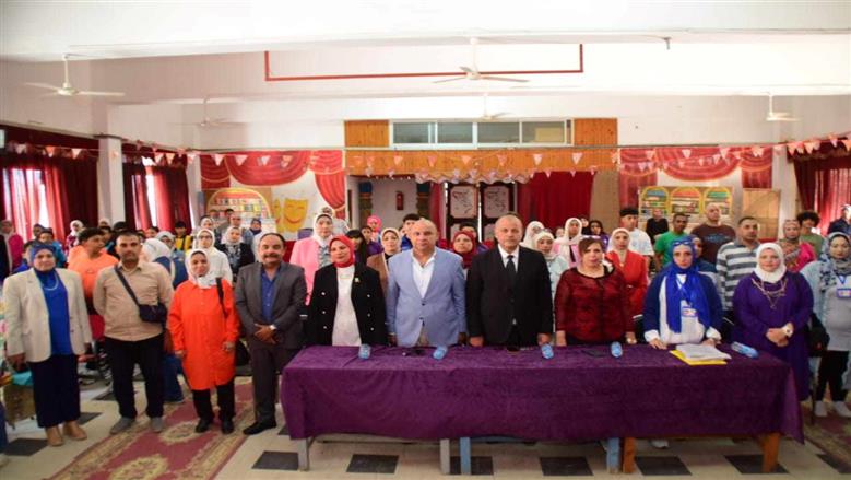  حملة «بأمان»  لحماية الطفل من مخاطر الإنترنت ببورسعيد 