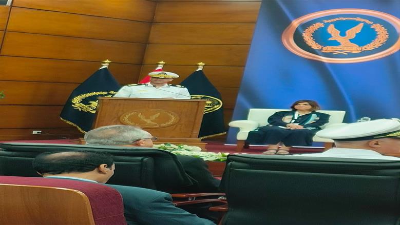 اللواء اشرف ادريس مدير ادارة رعاية الاحداث