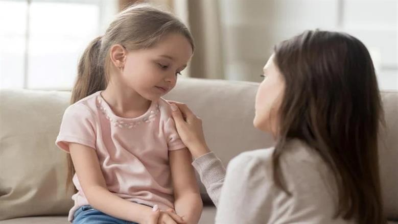 7 نصائح لاحتواء قلق أطفالك بعد الهزة الأرضية