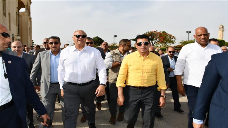 جولة وزير الشباب والرياضة بالقليوبية 