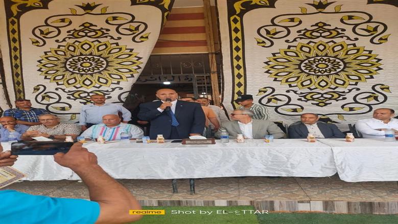 ممر شرفي لتكريم مدير مدرسة بمنيا القمح