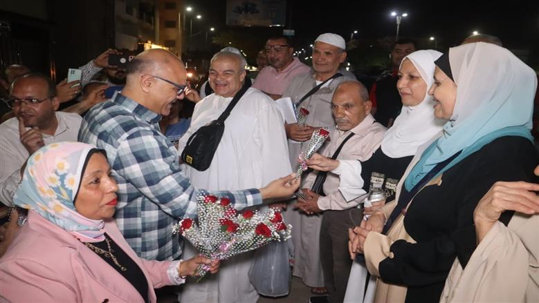 وداع حجاج الجمعيات بالقليوبية