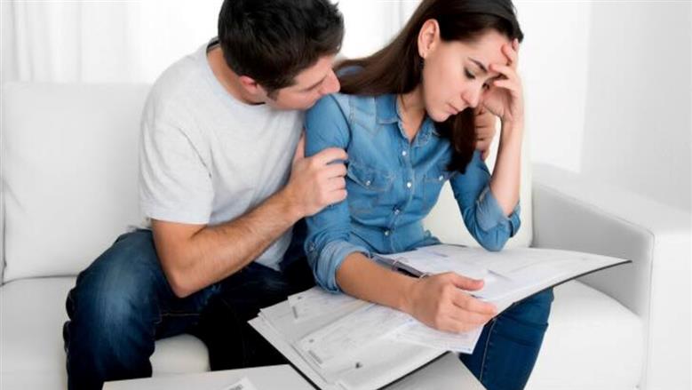 التعامل مع تقلبات المرأة المزاجية واحتوائها