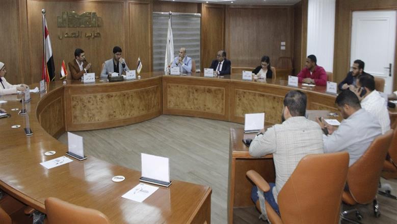 مائدة مستديرة حول ريادة الأعمال تجمع شباب حزبي «الإصلاح والنهضة» و«العدل» 