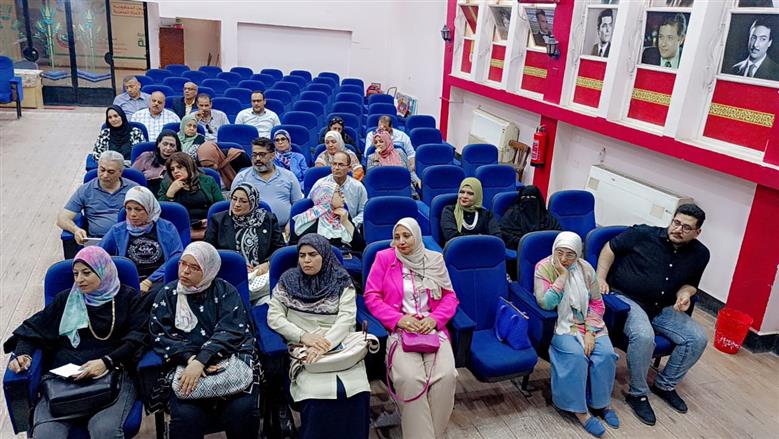 مدير تعليم الفيوم يجتمع بلجان متابعة امتحانات الترم الثاني