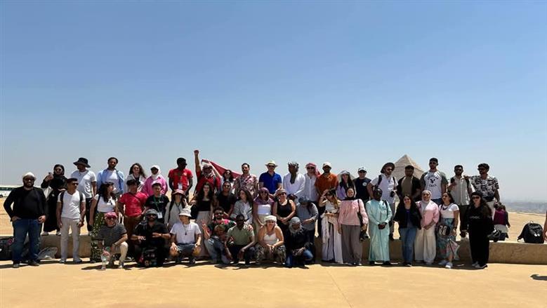 «منتدى ناصر الدولي» ينظم يوما تراثيا بزيارة أهرامات الجيزة ومجمع الأديان