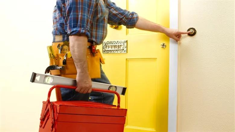 هل ترتدي زيا رسميا في العمل؟.. قد تكون مؤهلا للحصول على تعويض في هذه الدولة 