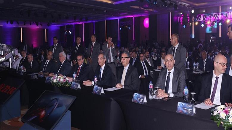 وزير الاتصالات