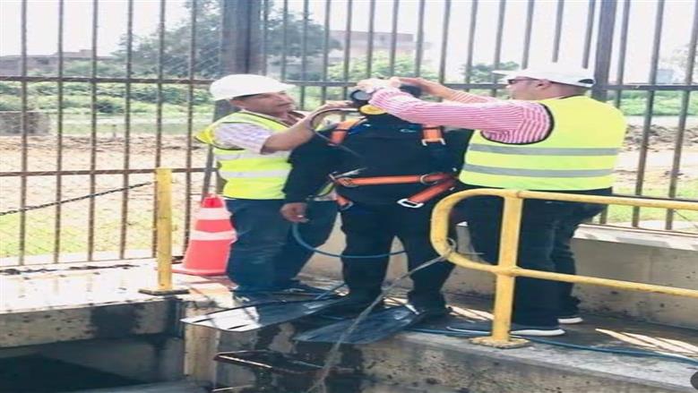 تطهير شبكات مياه الشرب بمحافظات القناة