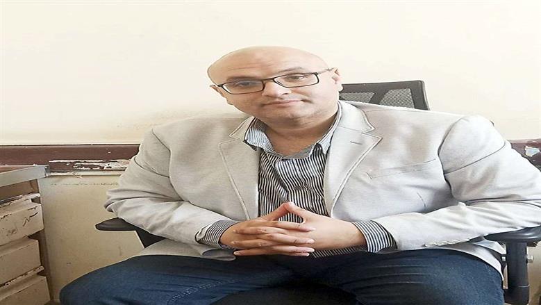 من الصيدلة إلى رحاب الإبداع.. محمد فتحي عبدالعال: الكتابة العلمية صوت العقل.. ولا أؤمن بالمؤرخ البارد