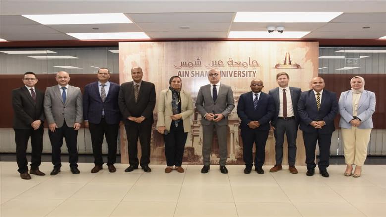 جامعتا «عين شمس» و«إسكس» تبحثان تعزيز التعاون الأكاديمي وتبادل الخبرات المشتركة