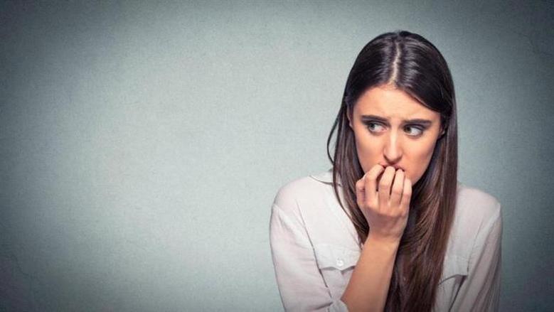 3 أبراج فلكية تتمسك بذكرياتها السيئة.. تحب جلد الذات