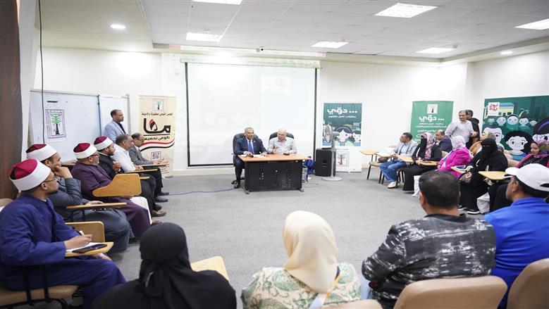 المشاركين في فعاليات ورشة عمل مبادرة دوى لتمكين الفتيات بمكتبة مصر بمطروح