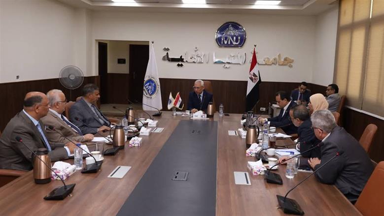 رئيس الجامعة الأهلية يوافق على تجهيز 4 معامل إضافية لكلية الحاسبات والذكاء الاصطناعي