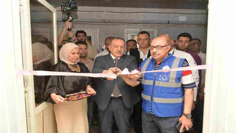 محافظ أسيوط يفتتح وحدتي فصل مشتقات الدم