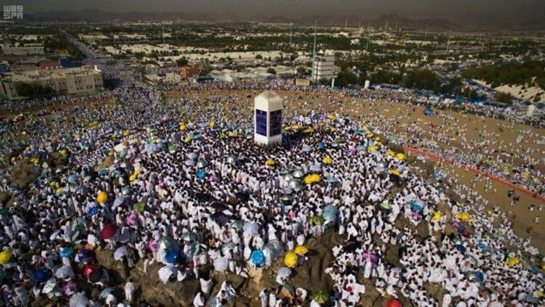 في صيام يوم عرفة.. كيف تتعامل مع الموجة الحارة لتجنب العطش؟