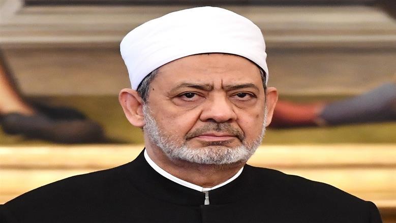 شيخ الأزهر يغرد بالفارسية: أُدين بشدة استمرار عدوان الكيان المحتل على إيران