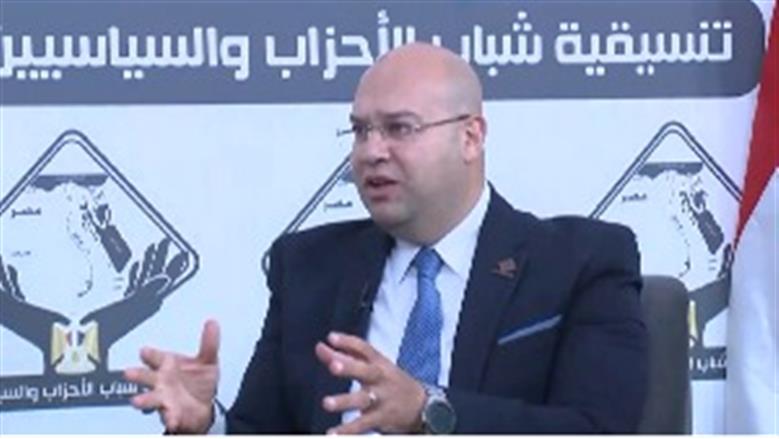 عضو التنسيقية: نهدف إلى صناعة عقل سياسي يحترم الرأي الآخر