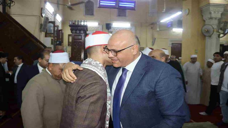 اجتماع محافظ القليوبية 
