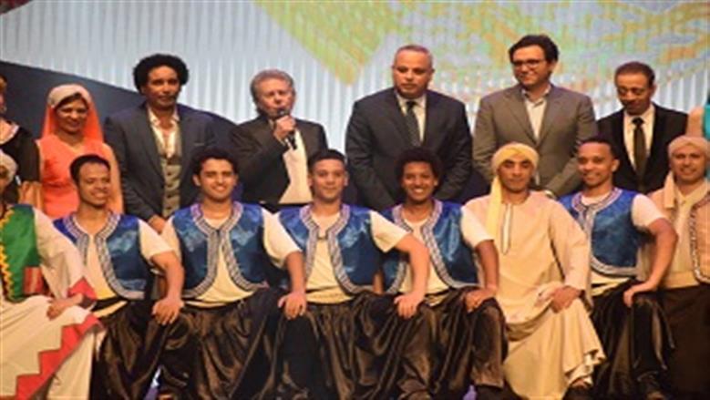 مسرح البالون يرفع لافتة «كامل العدد» في احتفالية ذكرى ثورة 30 يونيو 