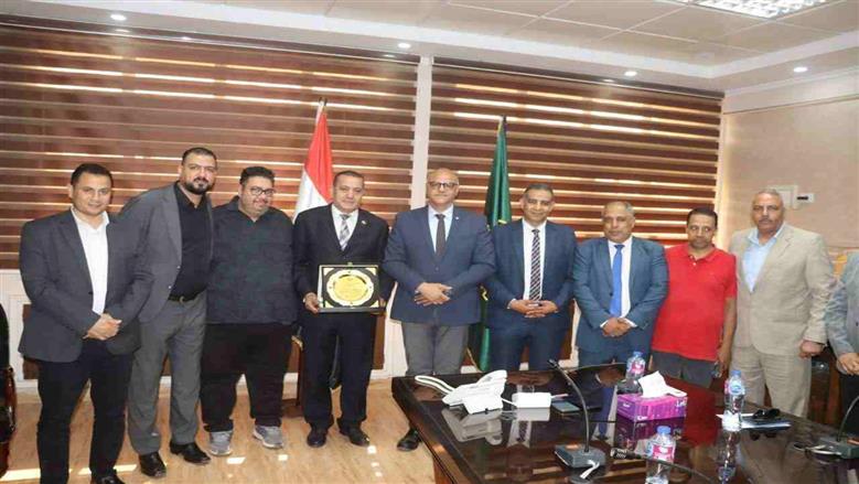 تكريم محافظ القليوبية 
