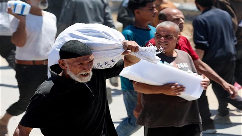 إسرائيل تستهدف الجوعى.. أماكن توزيع المساعدات تتحول إلى كمائن لقتل الفلسطينيين