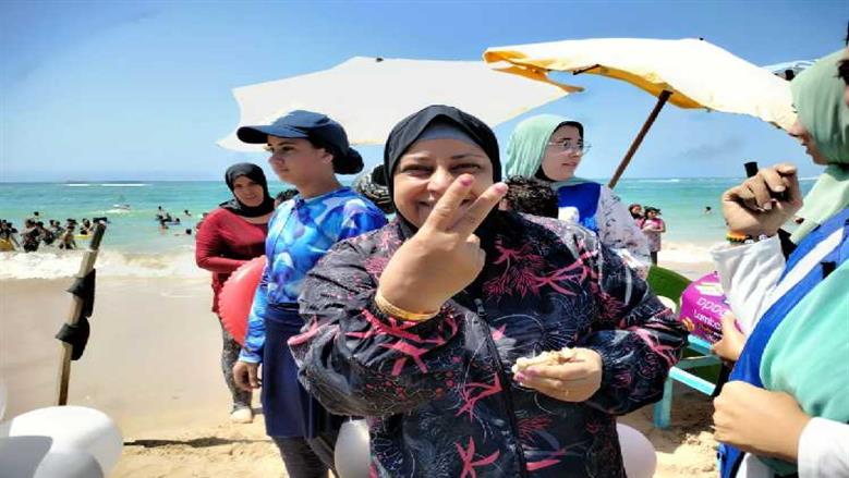 احتفالات 30 يونيو على شواطئ الإسكندرية 