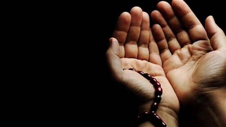 دعاء لأبي المتوفي يوم عيد الأضحى.. اللهم اسقه من شراب الجنة