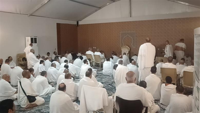 «السياحة»: 800 أتوبيس نقلت الحجاج من عرفات إلى المزدلفة وقت النفرة