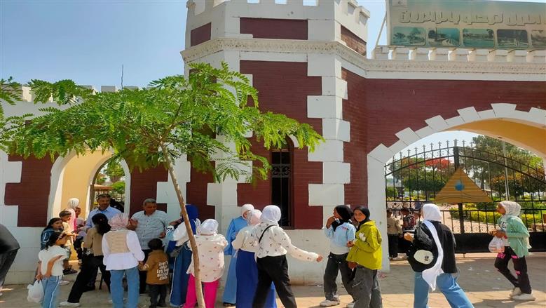 احتفالات العيد بالقناطر 