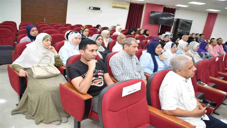تعليم بورسعيد يكرم أوائل الإعدادية