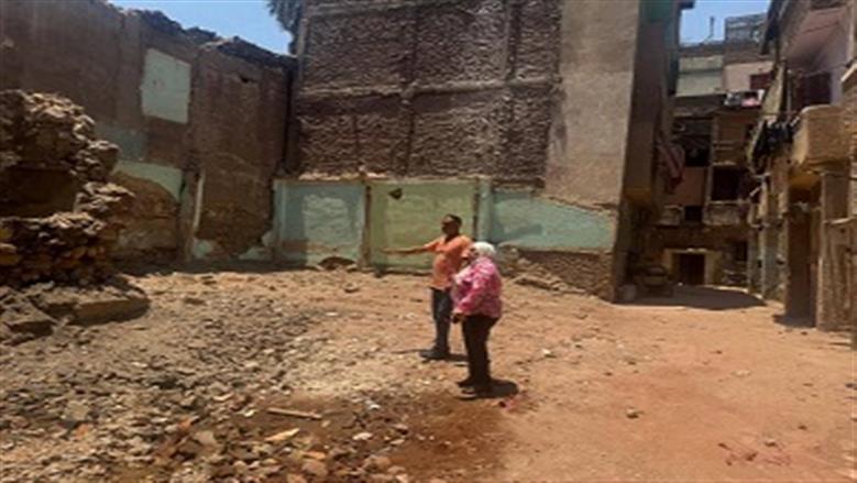 إزالة عقارين ذات خطورة داهمة في الخليفة والبساتين بالقاهرة