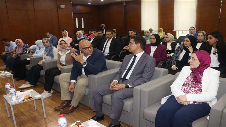 اجتماع محافظ القليوبية 