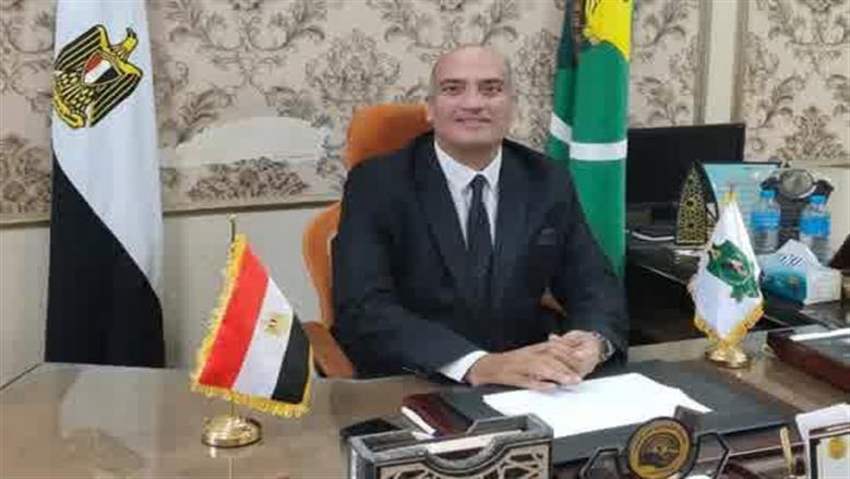مدير المنيا التعليمية لطلاب الثانوية: "النجاح إصرار والدرجات ليست نهاية المطاف"  