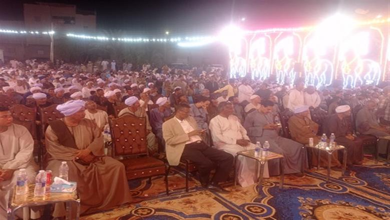 بحضور الآلاف.. أهالي